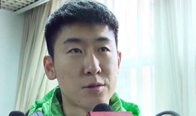 但据《镜周刊》报道，王菲出演《邓丽君传》有三大阻碍：首先，邓丽君家人曾希望扮演者为台湾人；其次，王菲现年49岁，比42岁逝世的邓丽君年长；最后，邓丽君身形丰满，圆脸更是招牌，而王菲更为瘦削，外形上差异较大